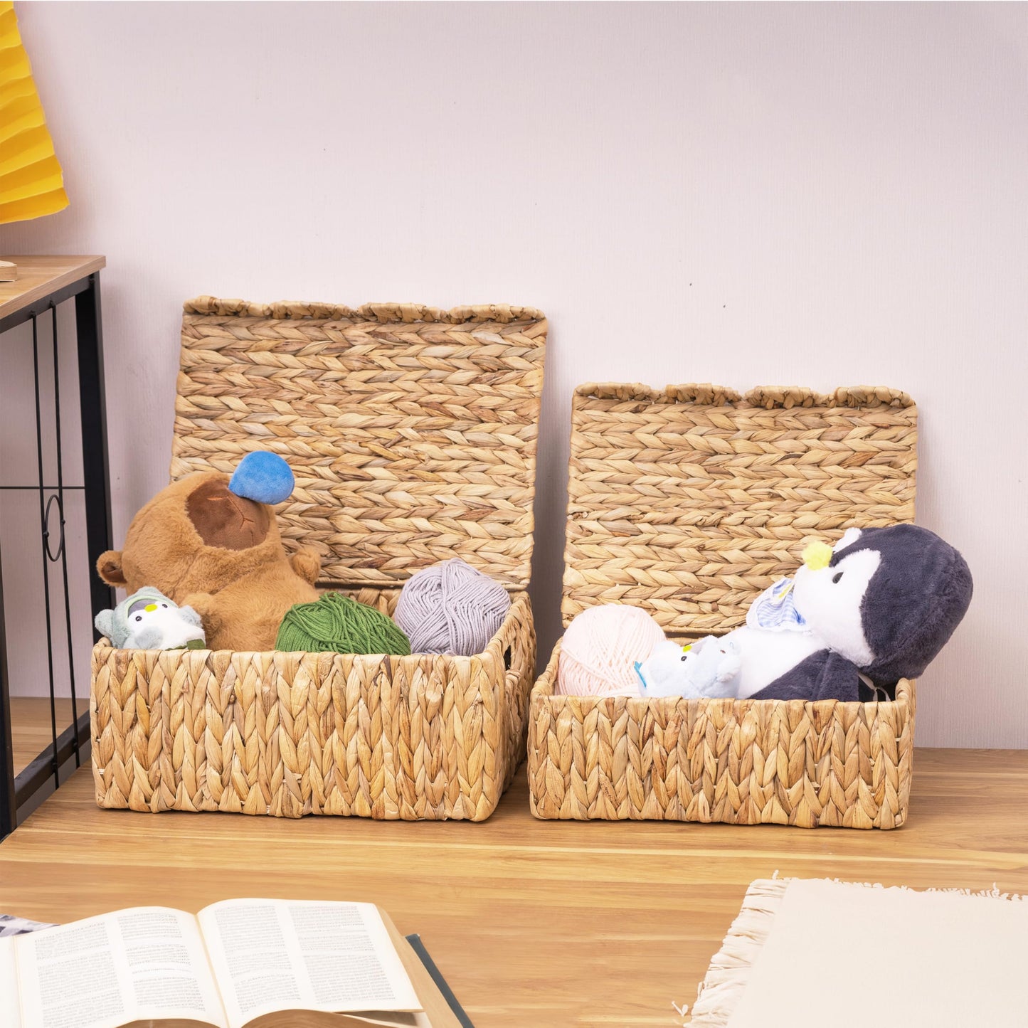 LUSYDECO Set of 2 Scalloped Edge Wicker Basket with Lids, Rectangle Wicker Storage Basket with Built-in Handles, Multipurpose Organizer Rattan Display Boxes for Shelf, Nursery Room