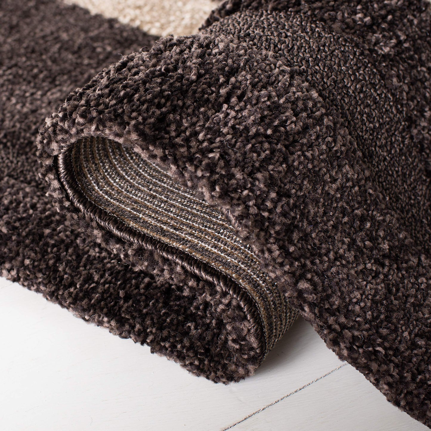 SAFAVIEH Florida Shag Collection Accent Rug - 3'3" x 5'3", Dark Brown & Beige, Non-Shedding & Easy Care, 1.2-inch Thick Ideal for High Traffic Areas in Entryway, Living Room, Bedroom (SG451-2813)