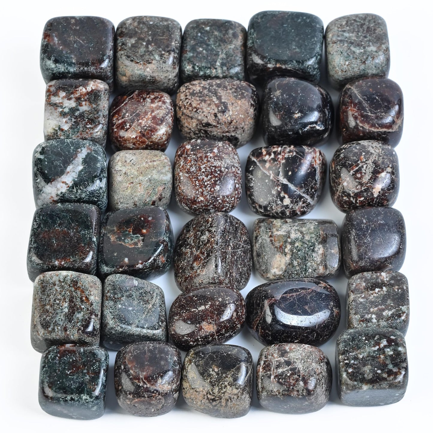 Crocon 1LB Garnet Tumbled Stones and Crystals Bulk 2000+ Carats, Polished Stones - Rock Collection - vase Filler tumbles Crystals Healing Reiki - Gemstone Gifts, Fountain tumbles Size 20 mm