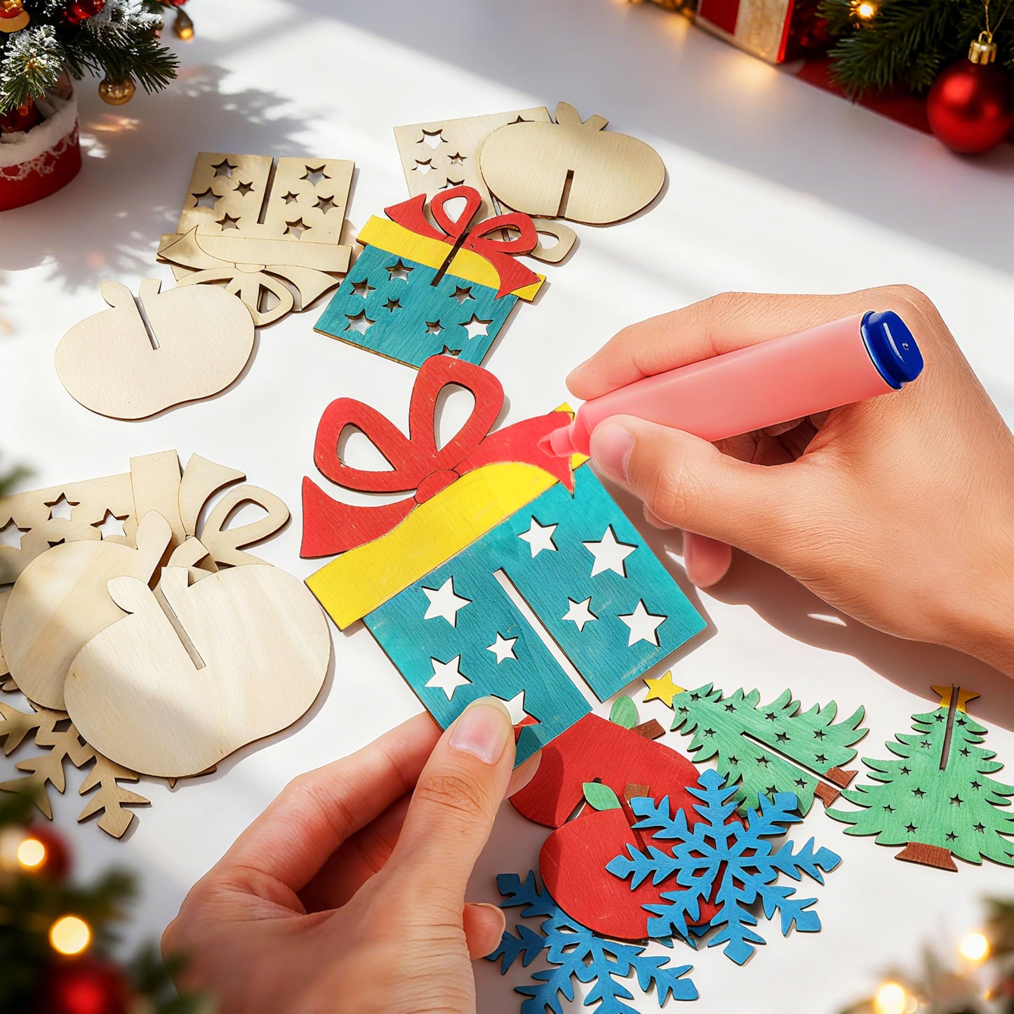BENIMUS DIY 3D Christmas Wood Crafts to Paint, Unfinished Wooden Table Decorations, Wooden Slices Christmas Decor Cutouts Ornaments for Painting Decorations (32 PCS)