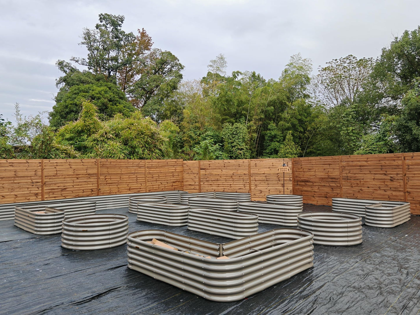 A ANLEOLIFE 12-Pack Galvanized Raised Garden Beds Outdoor, 18" Deep Modular Metal Planter Box Kit, Whole Backyard Farm Garden System with Oval Heart & Round Beds for Vegetable & Flowers, Quartz Grey