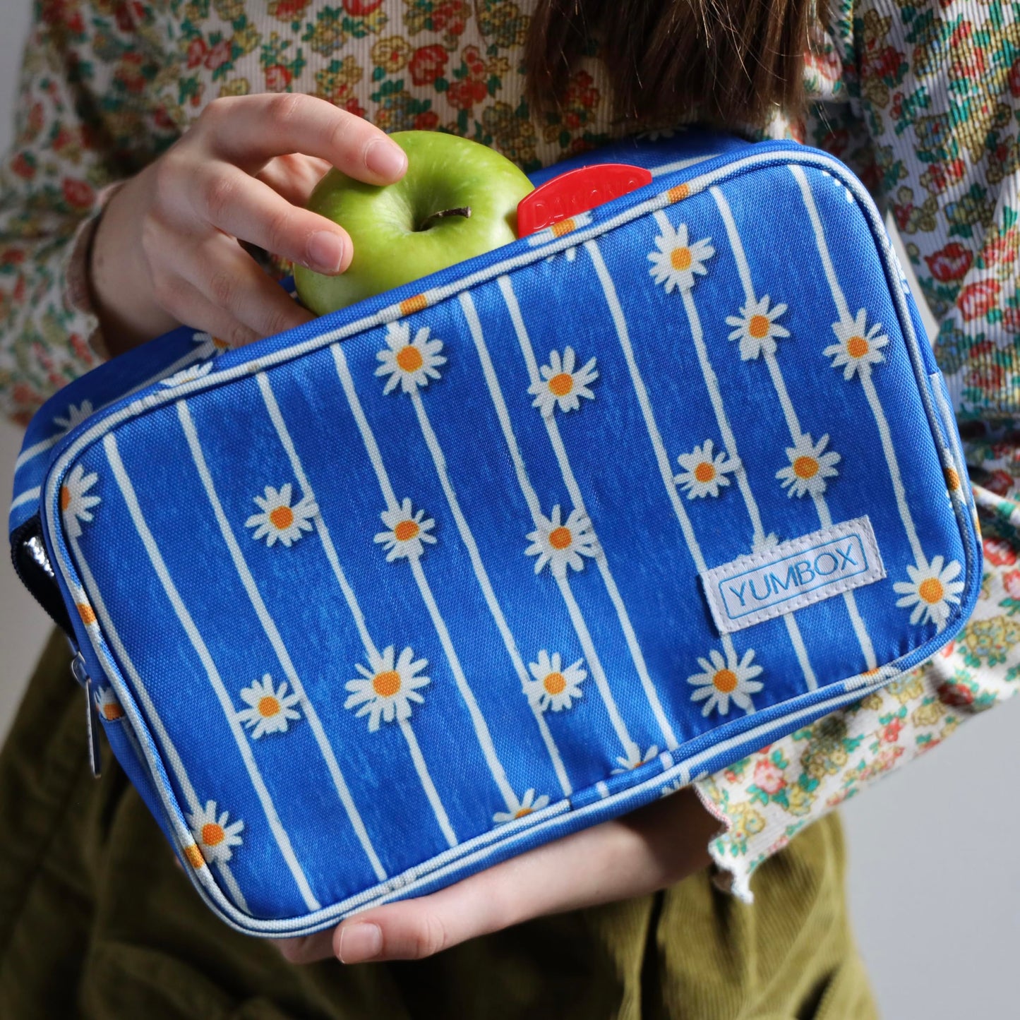 Yumbox Chill Snack Bags with 2 Removable Gel Ice Packs, Flexible Cooling, Insulated Lunch Bag, Wipe Clean fabric, Lined, Zipper Closure, Buckle Strap, Daisy Print