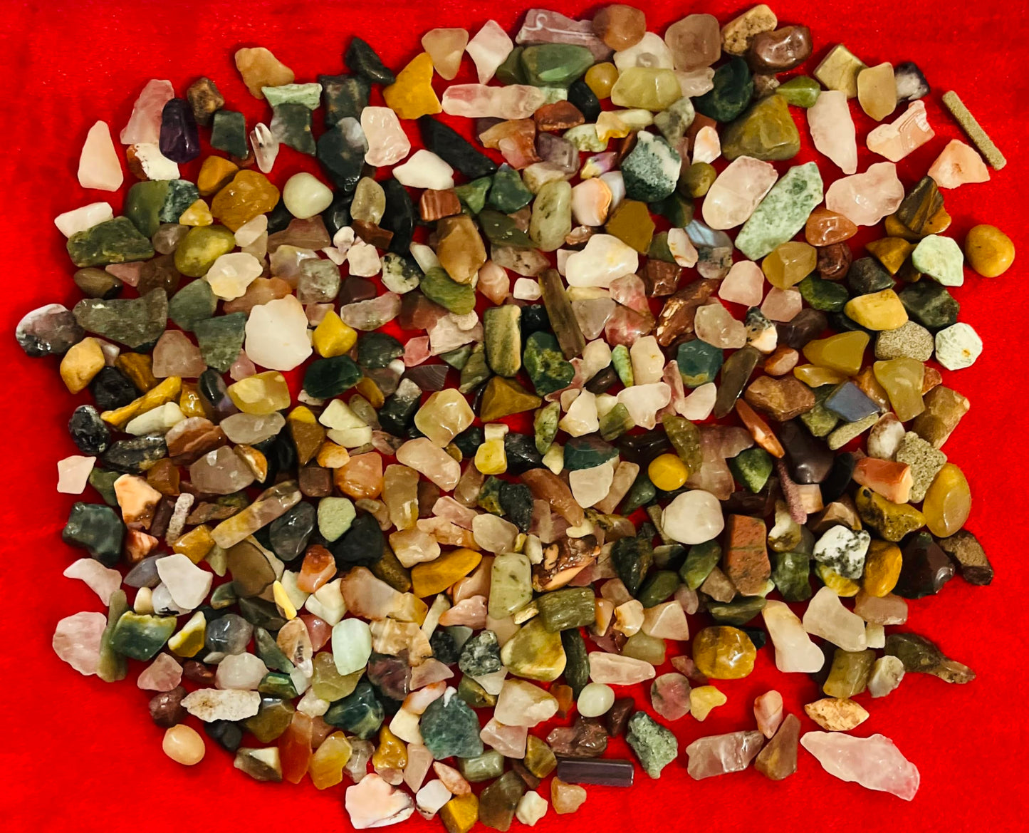 Indian Consigners Multi Assorted Gemstone Chips – 100g Natural Polished Mixed Crystal Stones for Jewelry Making, Decoration, Healing, Tabletop & Wall Art Projects