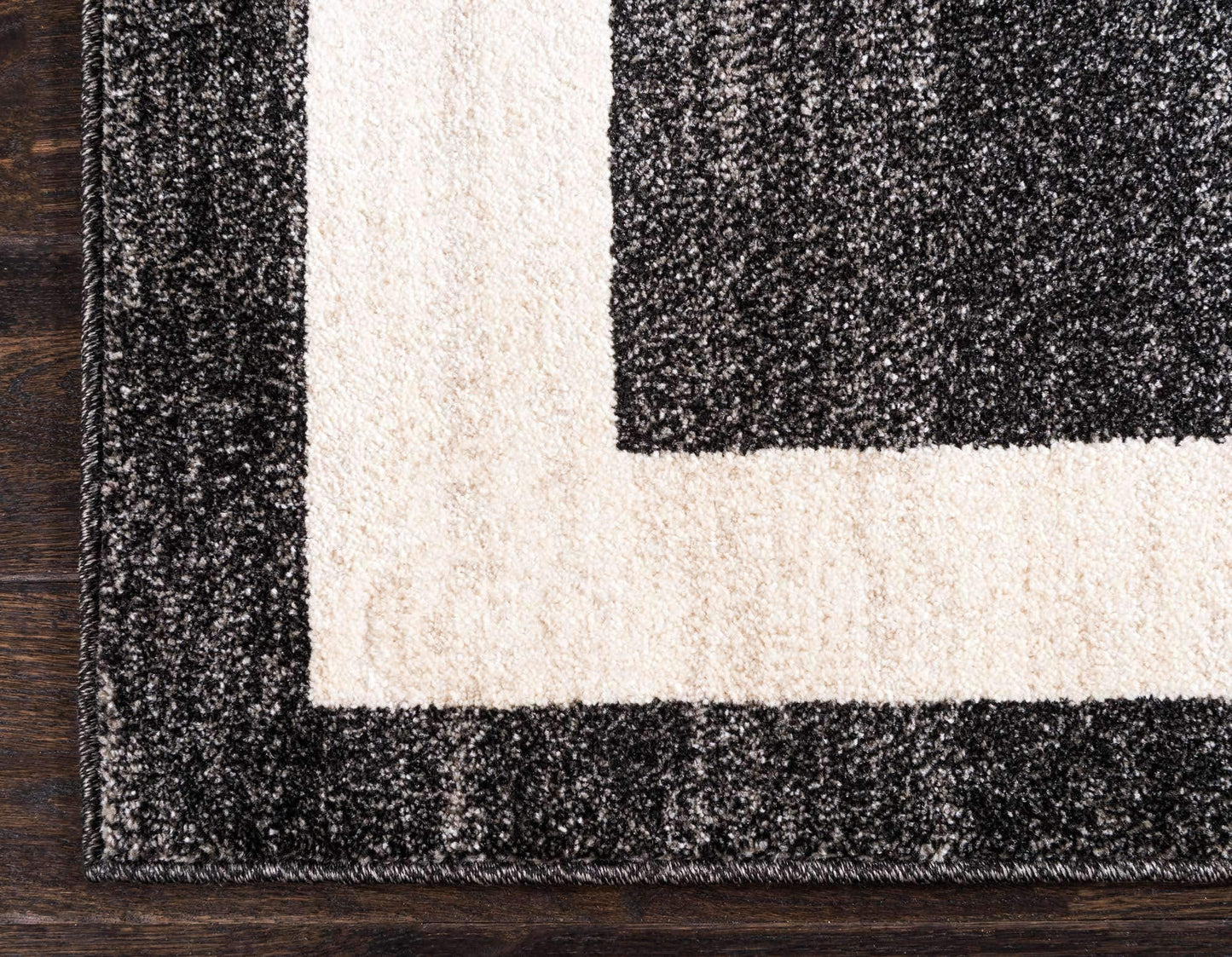 Unique Loom Del Mar Collection Area Rug - Maria (5' 3" x 8' Rectangle, Black/ Ivory)