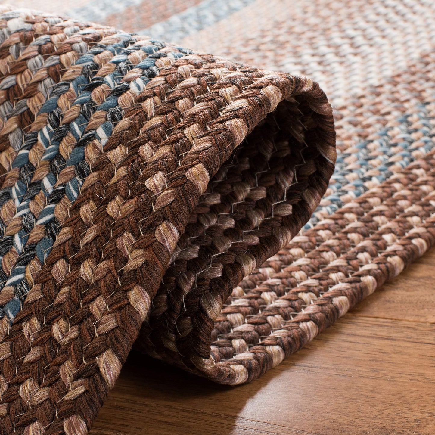 SAFAVIEH Washable Rug Outdoor Braided Collection - 2' x 3', Brown & Multi, Handmade & Reversible, Non-Shedding & Easy to Clean, Ideal for Entryway, Patio, Kitchen, Mudroom, Front Door (BRD313A)