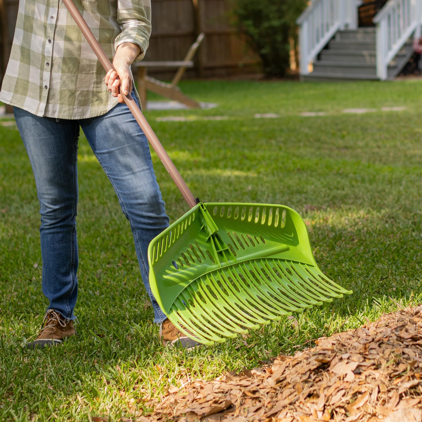 Flip Scooping Leaf Rake, Heavy Duty Lawn and Yard Care, Extra Wide Head, Green