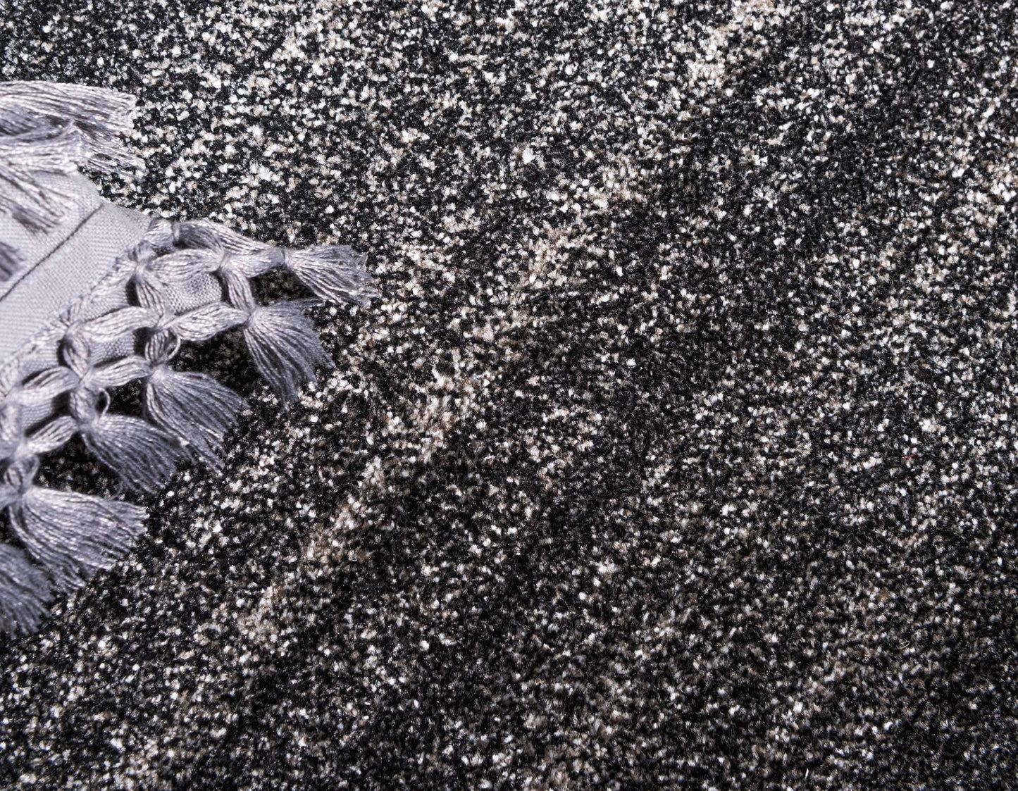 Unique Loom Del Mar Collection Area Rug - Maria (5' 3" x 8' Rectangle, Black/ Ivory)