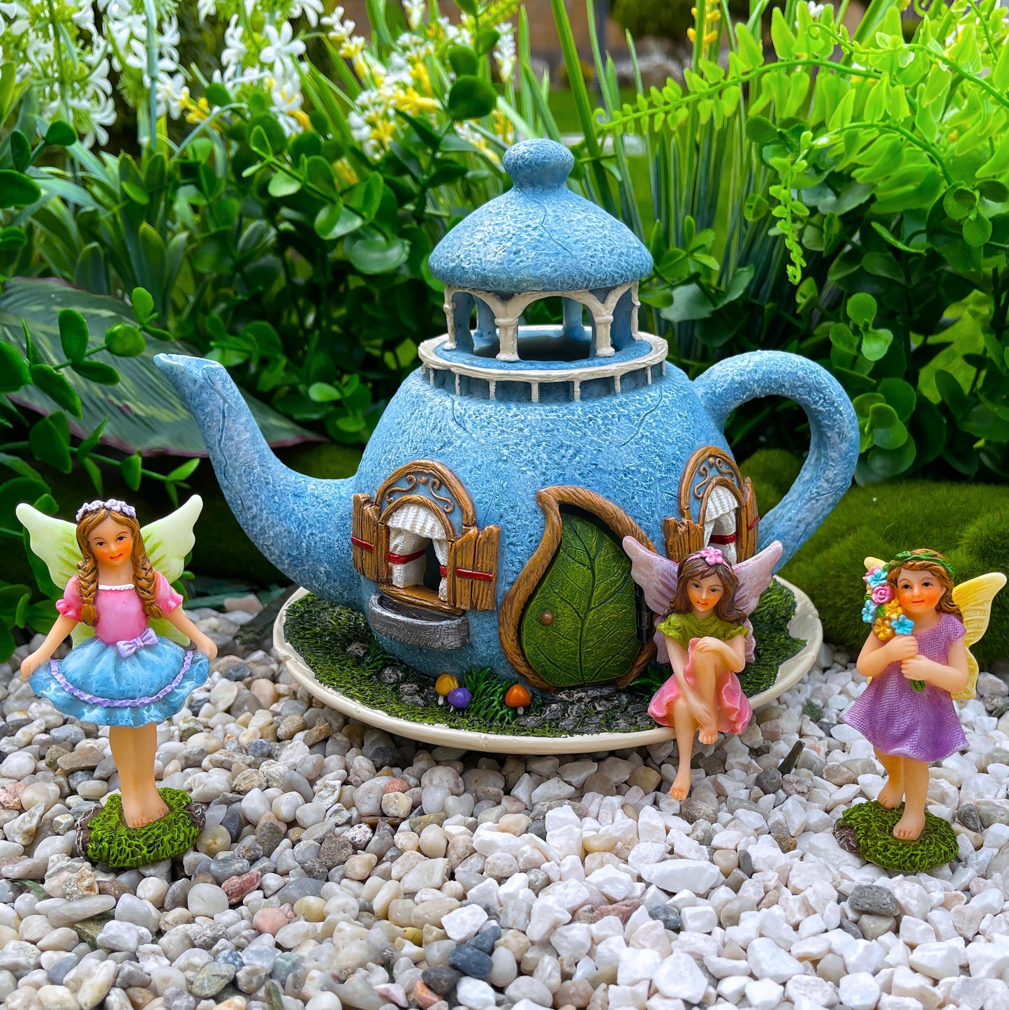 Mood Lab Fairy Garden Figurines - Teapot House Set (4 pcs) - 7.1" H Miniature Decorative House & Accessories - Outdoor & Indoor Garden Decor