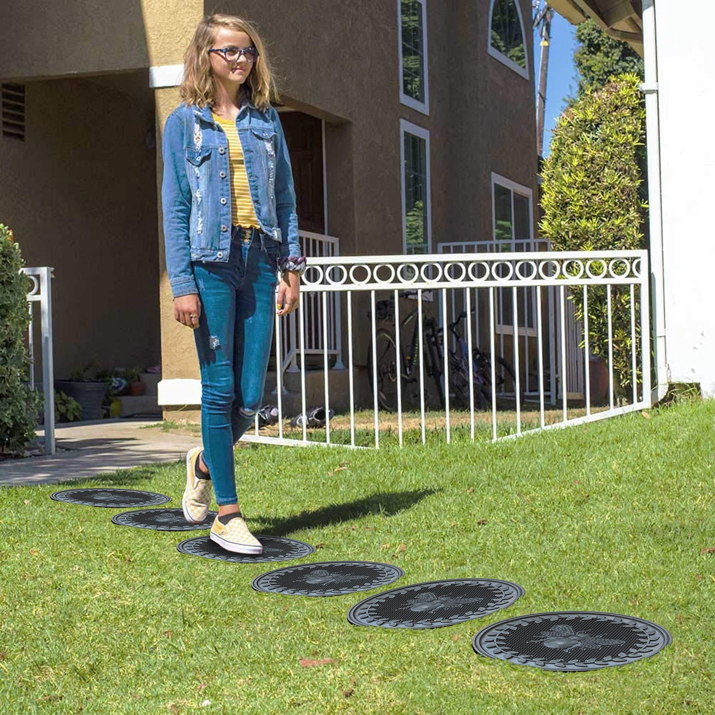 A1 Home Collections Multi Functional-Garden Stepping Stone Mat Round, Natural Rubber Heavy-Duty Beautiful Hand Finished Design 12"X12" Set of 4, Bumble Bee Black