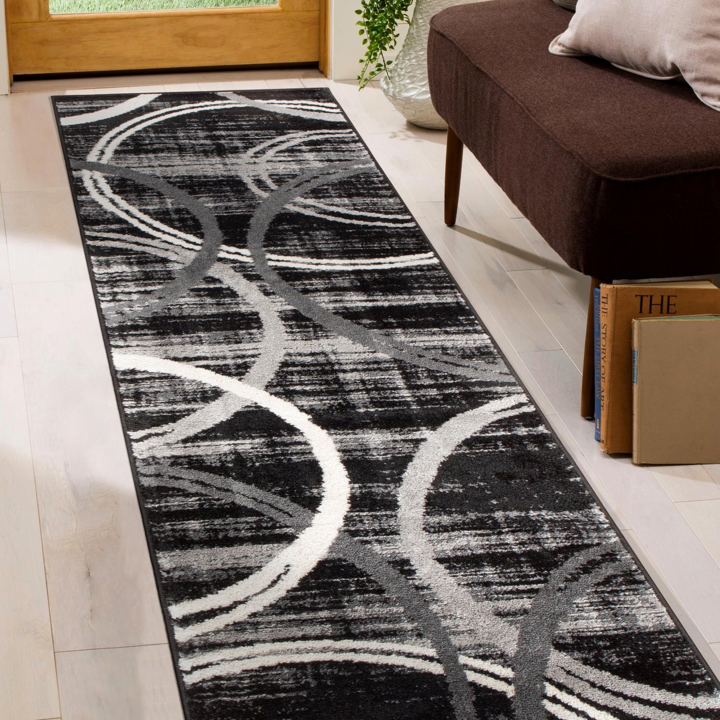 Rugshop Modern Wavy Circles Design Runner Rug, Non-Shedding Carpet for Hallway, Entryway, or Kitchen, Black, 2' x 7'2"