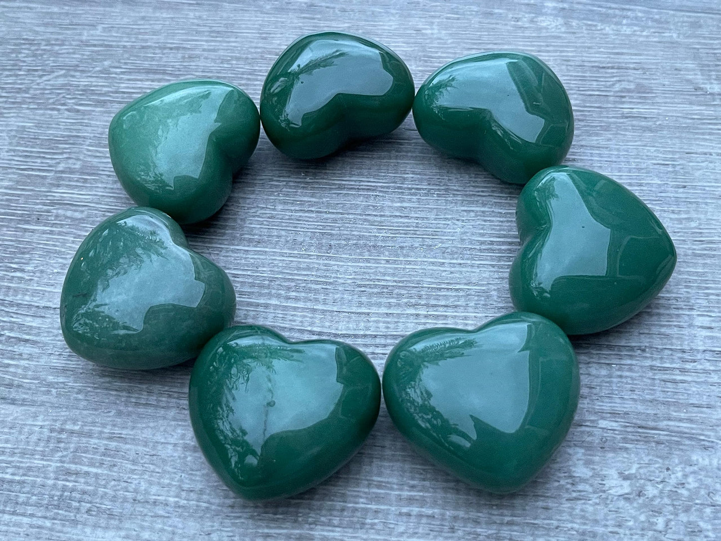 Green Aventurine Gemstone Hearts, Polished Green Aventurine Puffy Hearts, Green Aventurine Crystal Palm Stone, Green Aventurine Healing Crystal Hearts (1 Heart）