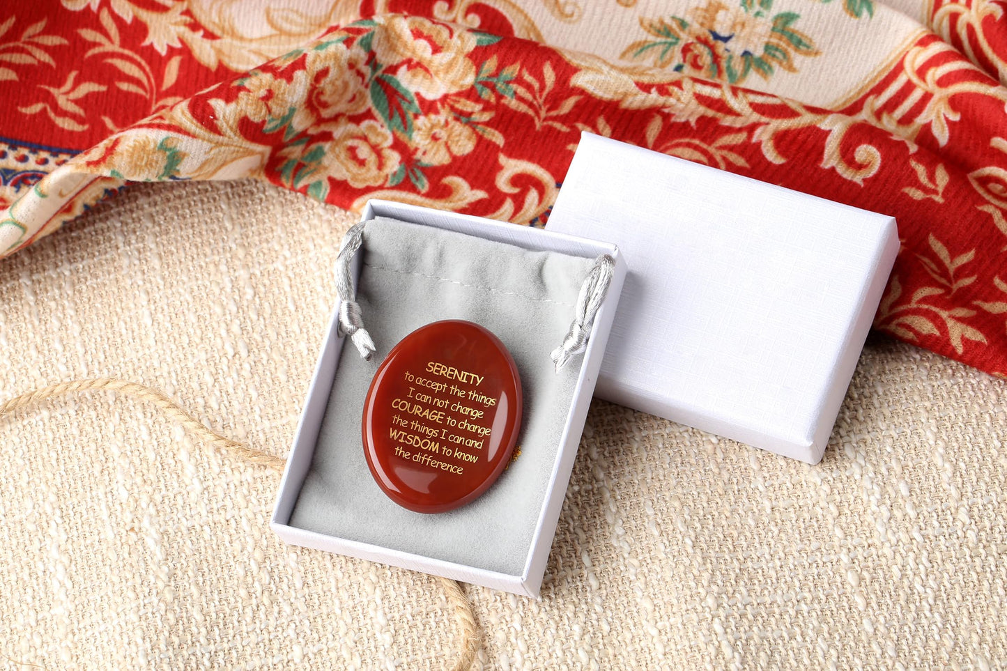 QINJIEJIE Serenity Prayer Red Carnelian Agate Crystal Healing Stones Worry Stones for Anxiety Engraved Inspirational Stones Anxiety Relief Items Encouragement Gifts for Women Friends Teacher