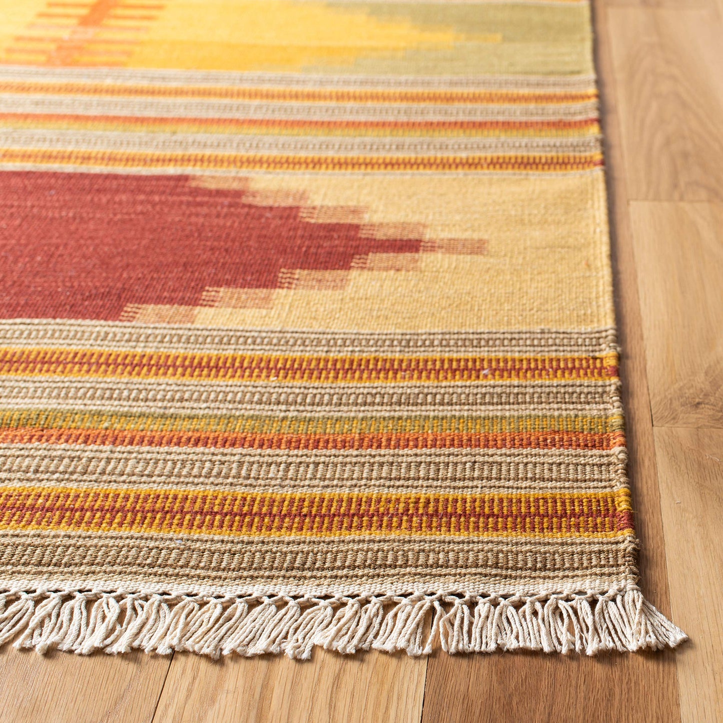 SAFAVIEH Kilim Collection Accent Rug - 2' x 3', Red & Multi, Handmade Southwestern Tribal Wool, Ideal for High Traffic Areas in Entryway, Living Room, Bedroom (NVK177A)