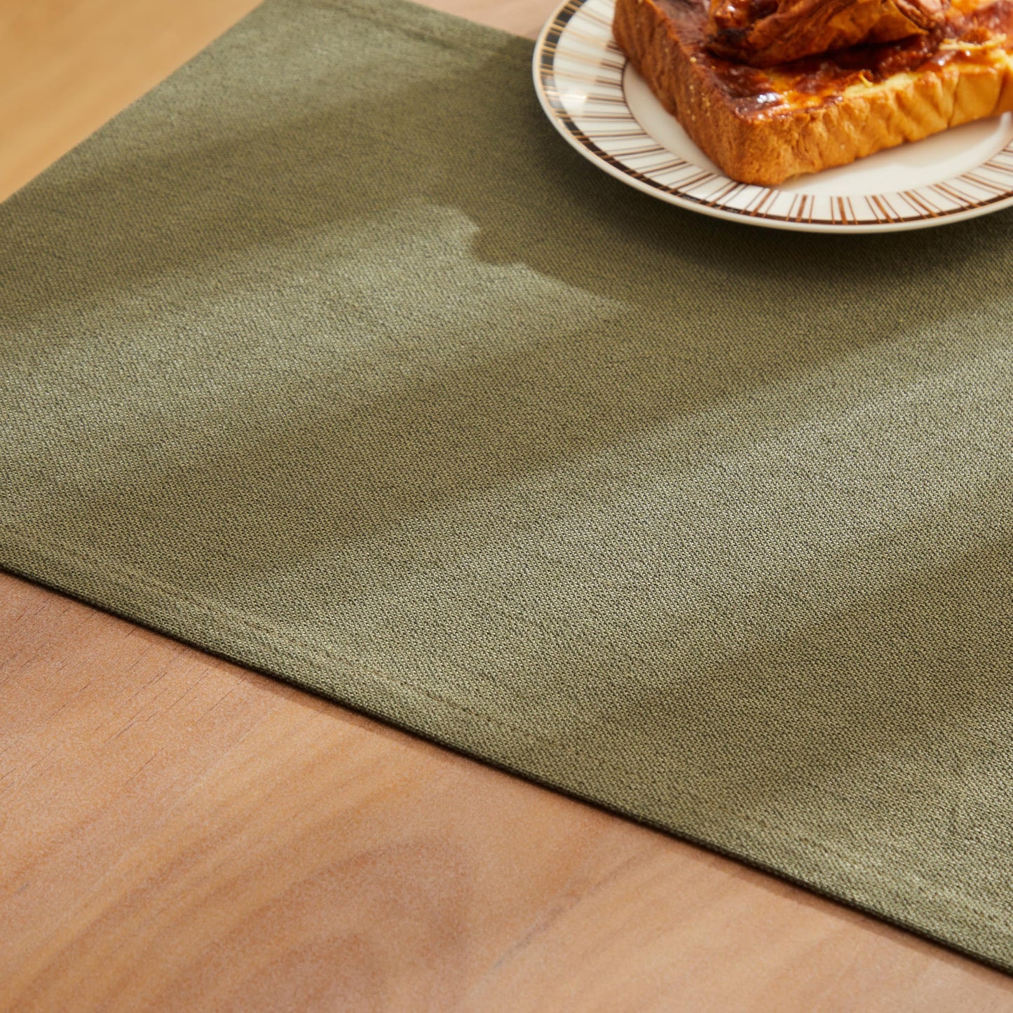 ZeeMart Rustic Cotton Linen Table Runner, 13x72 Inches Olive, Farmhouse Style Green Table Runners 72 Inches Long, Washable Kitchen Dining Table Decoration for Home Party Decor