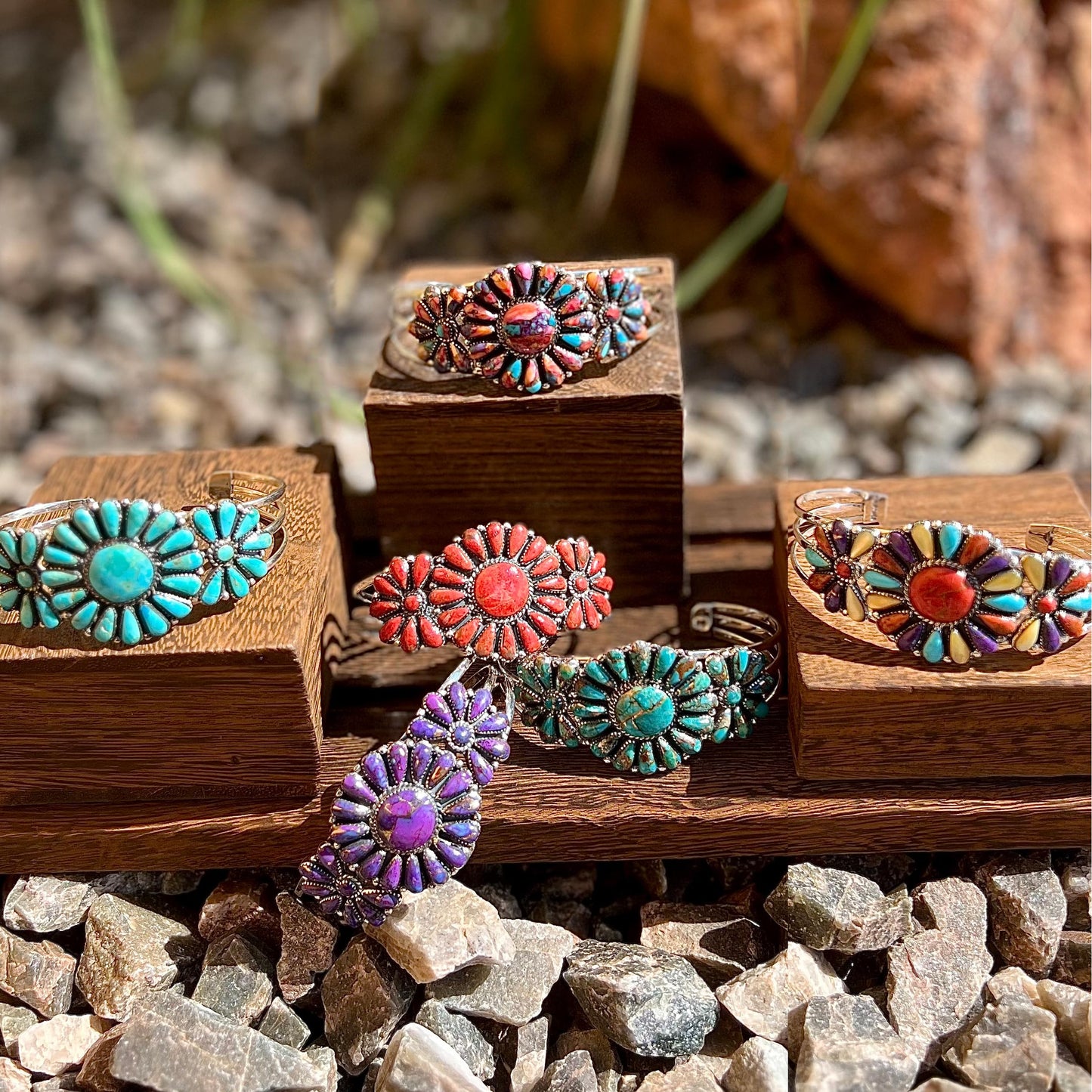 Southwest Style Genuine Gemstones 925 Sterling Silver Cluster Bracelet (Turquoise)