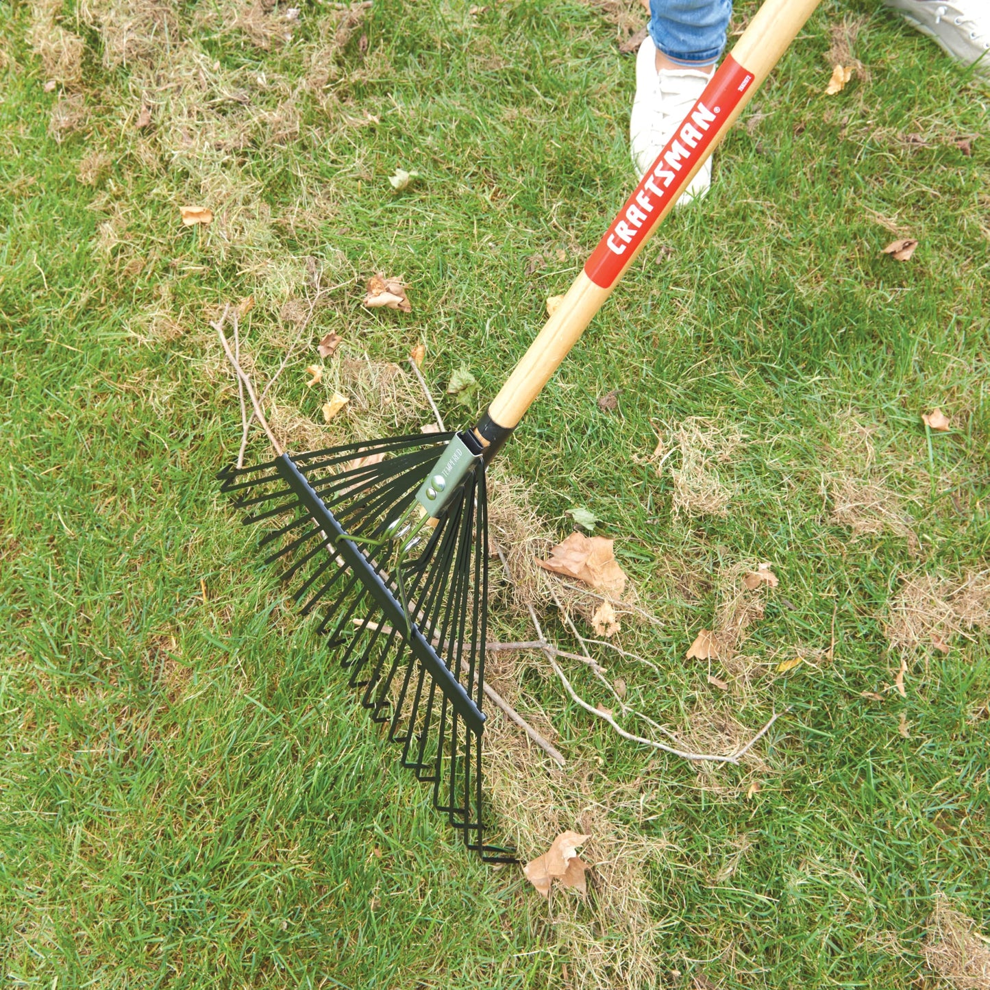 Craftsman 22-Tine Wood Handle Lawn Rake