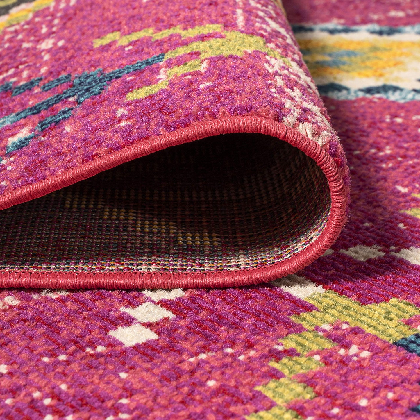 JONATHAN Y Tribal Love Geometric Pink/Multi Indoor Area Rug, 4x6, Bohemian, Casual, Easy-Cleaning for Living Room, Bedroom, Kitchen, Pet Friendly, Non-Shedding (MOH105B-4)
