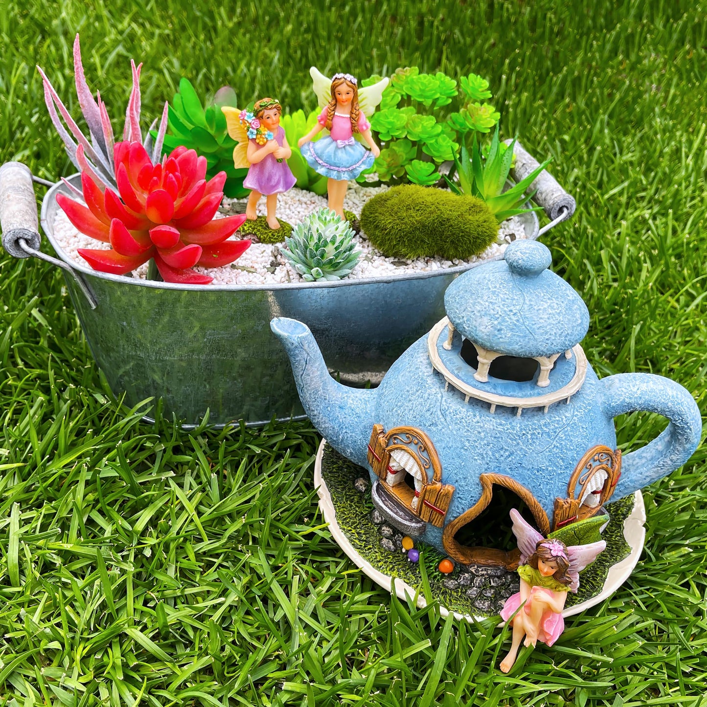 Mood Lab Fairy Garden Figurines - Teapot House Set (4 pcs) - 7.1" H Miniature Decorative House & Accessories - Outdoor & Indoor Garden Decor