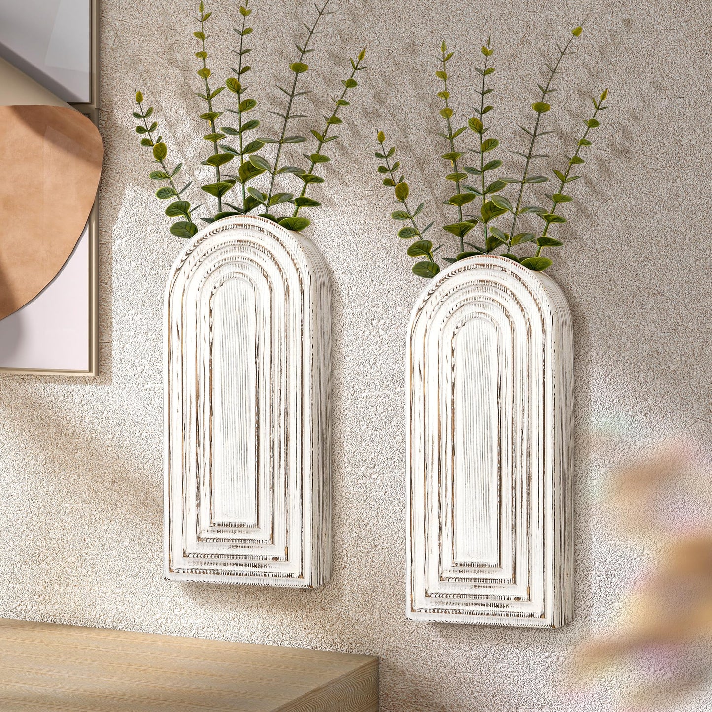 EOSAHR Pine Wood Wall Vases Set of 2 – Farmhouse Wall Decor for Living Room, Bedroom & Office – Hanging Planters for Indoor Plants & Artificial Flowers, Best Boho Chic Decor Accent (Whitewash)