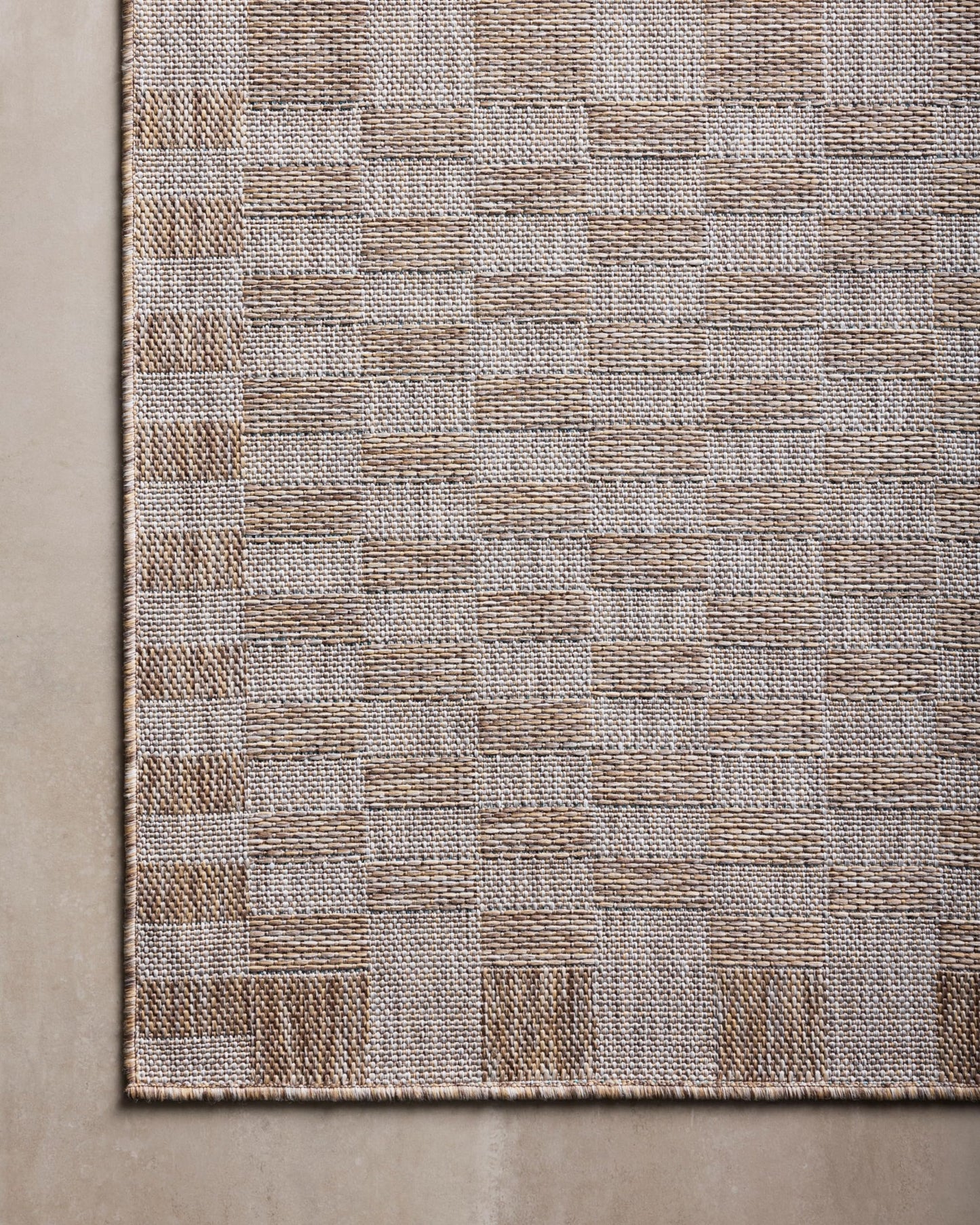 Loloi Amber Lewis Topanga Collection TOP-03 Natural/Dove 3'-11" x 5'-11" Indoor/Outdoor Accent Rug