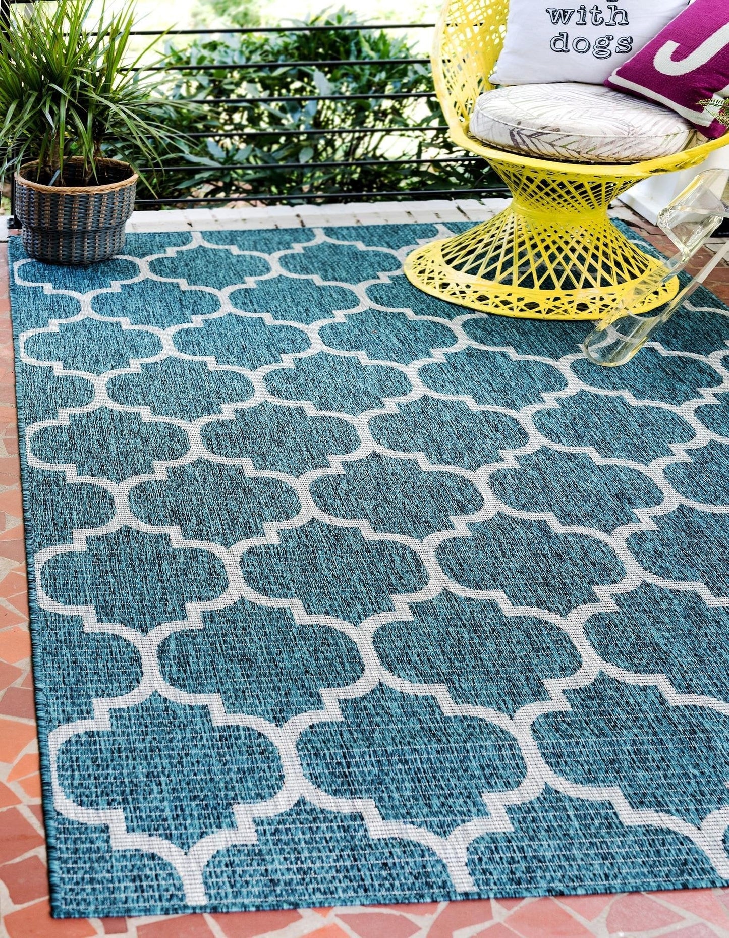 Unique Loom Outdoor Trellis Collection Area Rug (6' 1" x 9' Rectangle, Teal/ Gray)