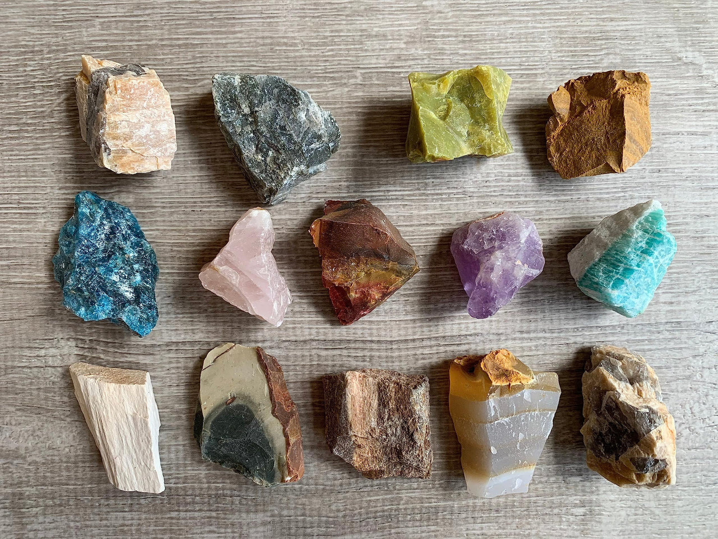 GAF TREASURES Wholesale Raw Assorted Crystals, Natural Assorted Stone, Natural Rough Assorted Crystals, Assorted Rough, Assorted Healing Crystals (Assorted, 0.5 Pound)