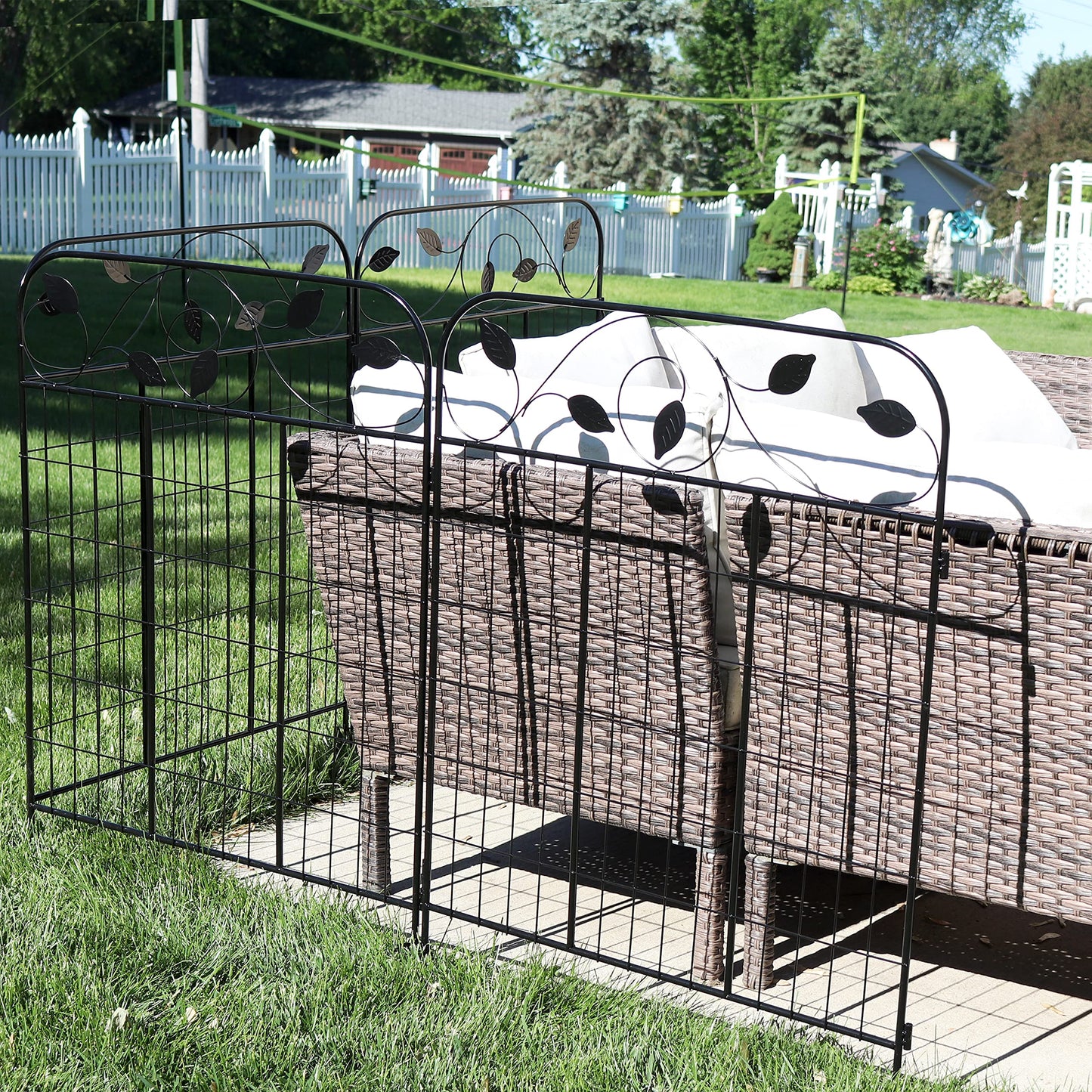 Sunnydaze Winding Vines 10-Foot 4-Piece Steel Decorative Garden Fence Panels - 30" W x 36" H Per Panel - Black