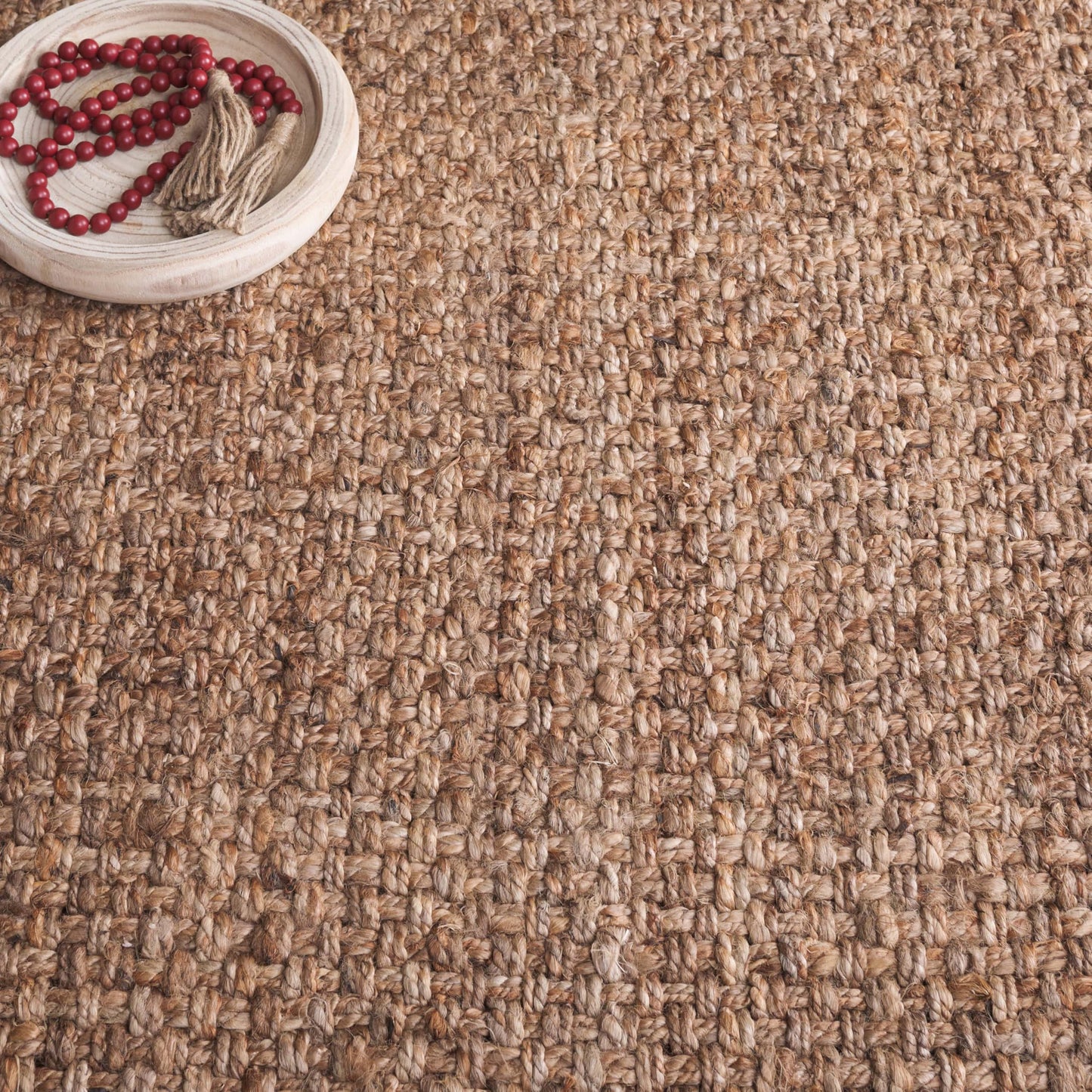SAFAVIEH Natural Fiber Collection Accent Rug - 3' x 5', Natural, Handmade Tassel Jute, Ideal for High Traffic Areas in Entryway, Living Room, Bedroom (NF467A)
