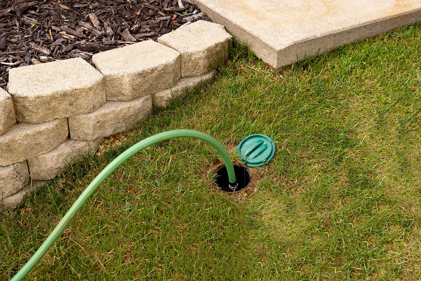 Rain Bird 32HE In-Ground Pro Rotor Pop-up Sprinkler System Kit with Click-N-Go Garden Hose Connection
