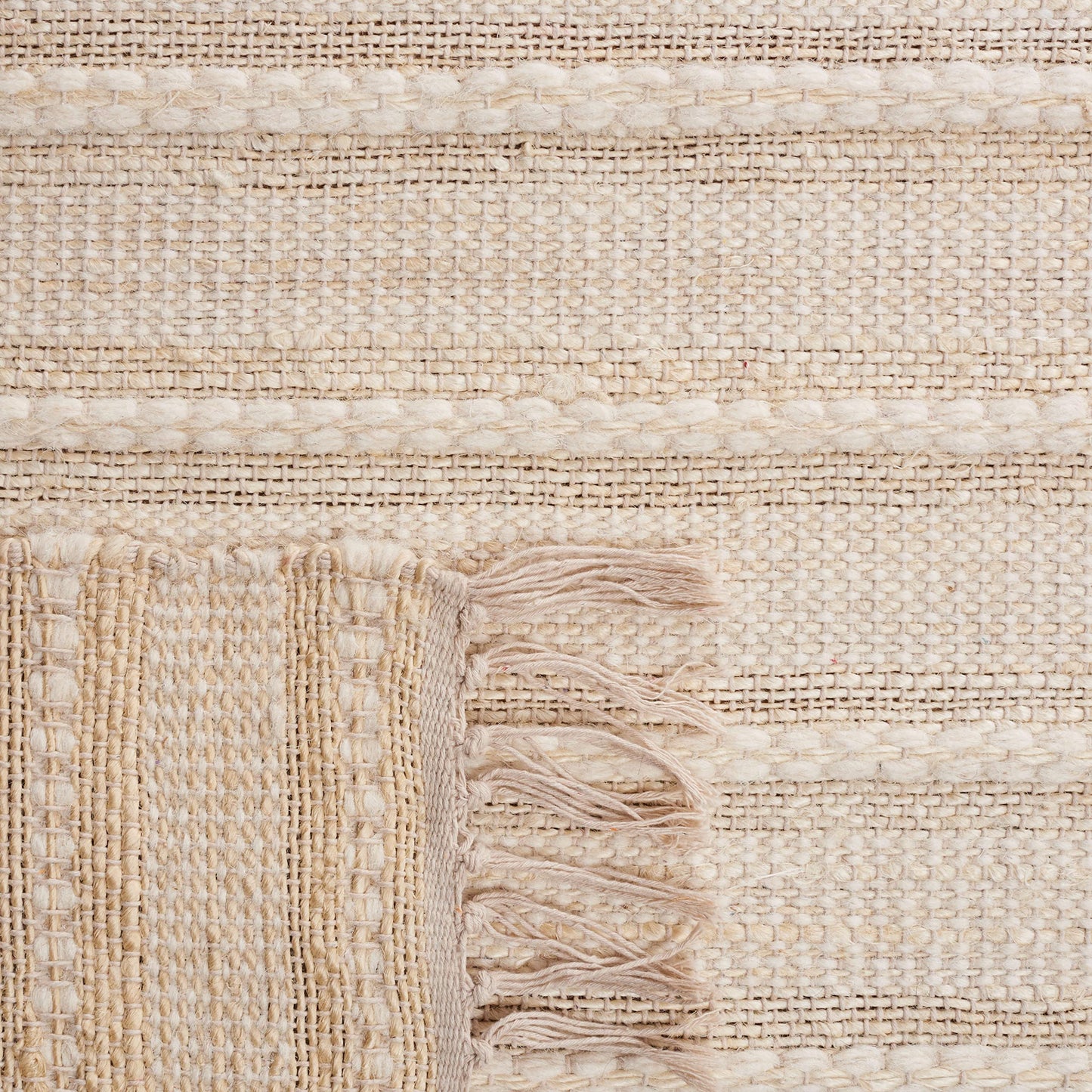 SAFAVIEH Kilim Collection Area Rug - 6' x 9', Natural & Ivory, Handmade Boho Stripe Fringe Jute & Wool, Ideal for High Traffic Areas in Living Room, Bedroom (KLM442A)