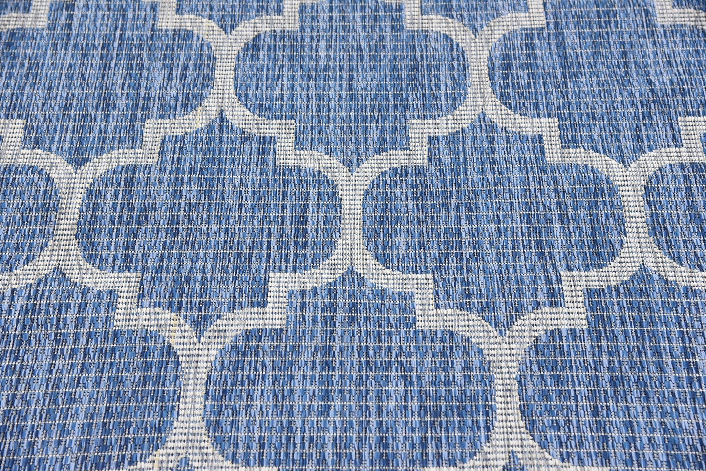 Unique Loom Outdoor Trellis Collection Area Rug (4' 1" x 6' 1" Rectangle, Navy Blue/ Ivory)