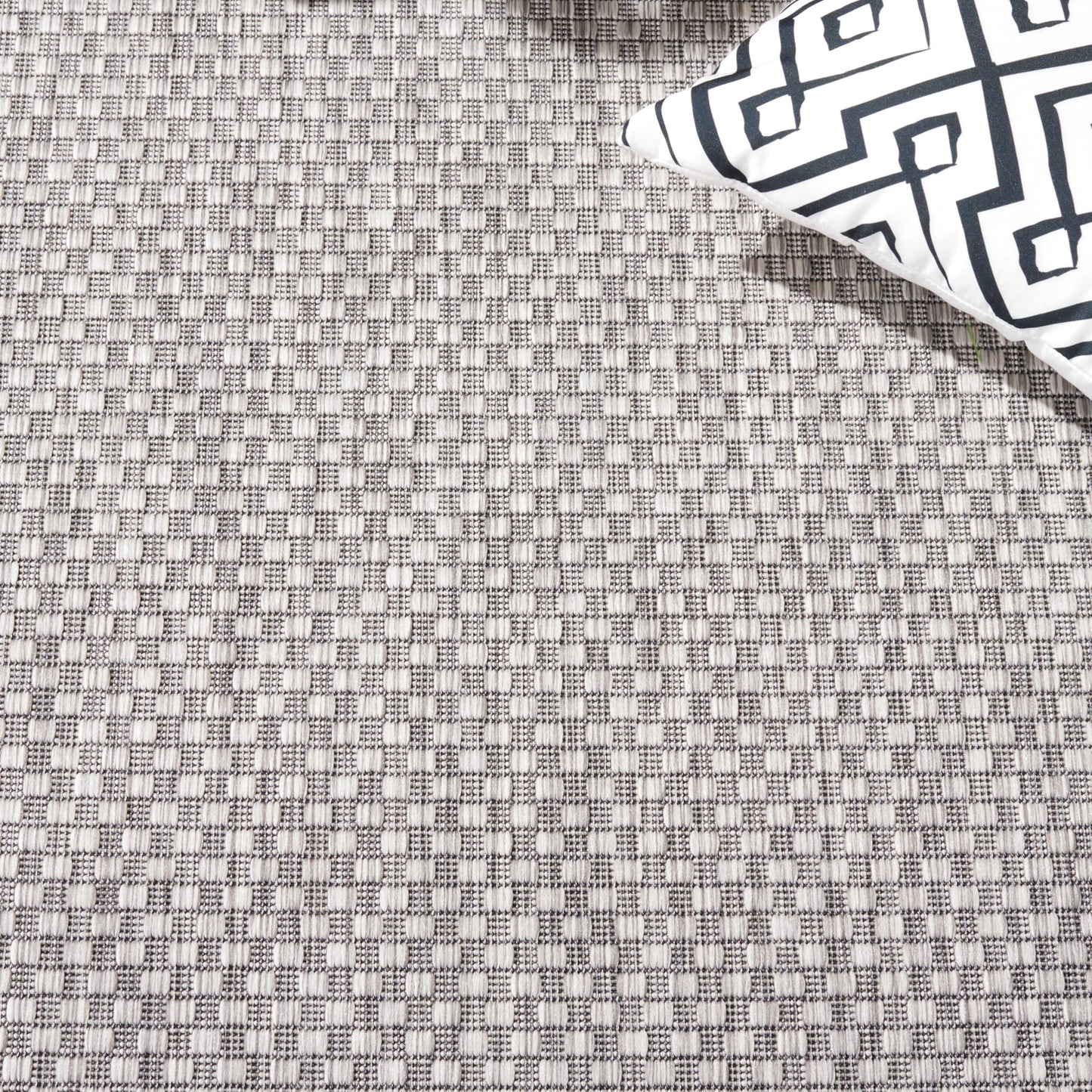 SAFAVIEH Courtyard Collection 8' x 10' Light Grey/Black CY8475 Indoor/ Outdoor Patio Backyard Mudroom Area Rug